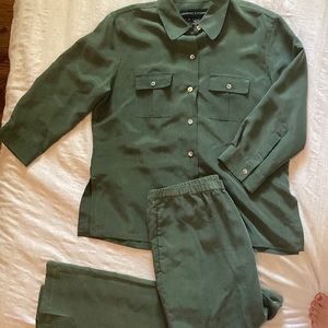 100 percent silk pant shirt set or pajamas